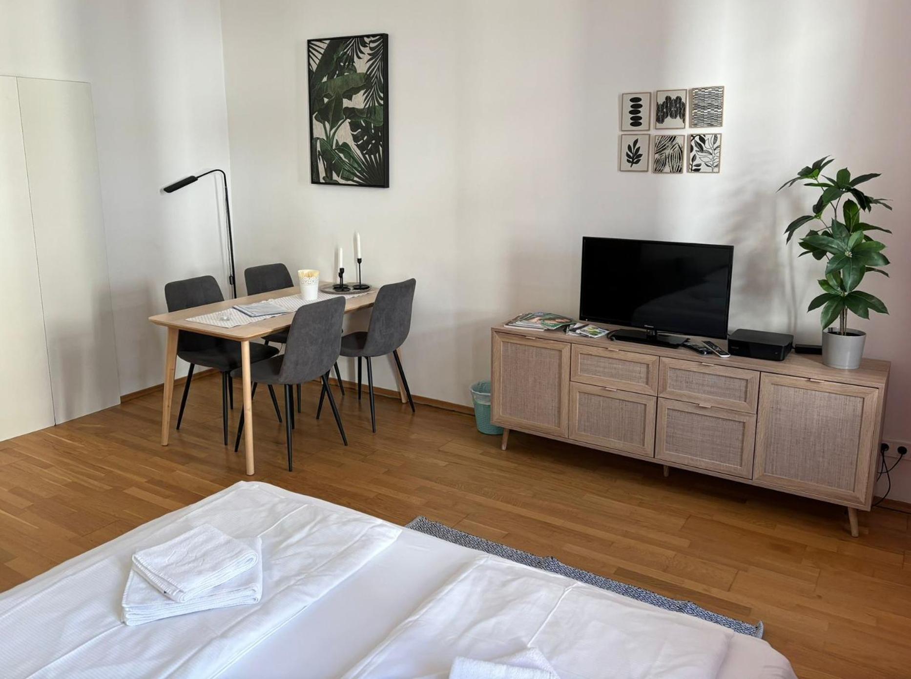 Casa Nostra - Helle Wohnung - Direkt Am Augarten Wien Ngoại thất bức ảnh